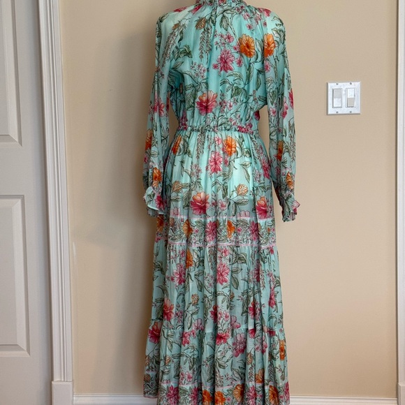 Elegant Floral Long Sleeve Maxi Dress - Picture 2 of 9